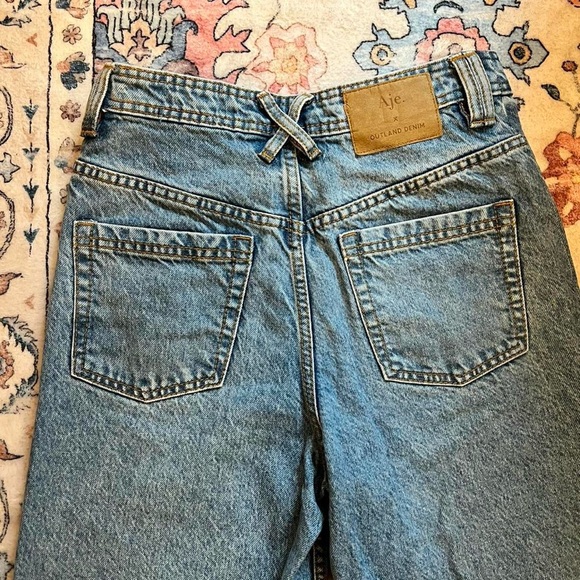 Women's Blue Jeans - Picture 5 of 8